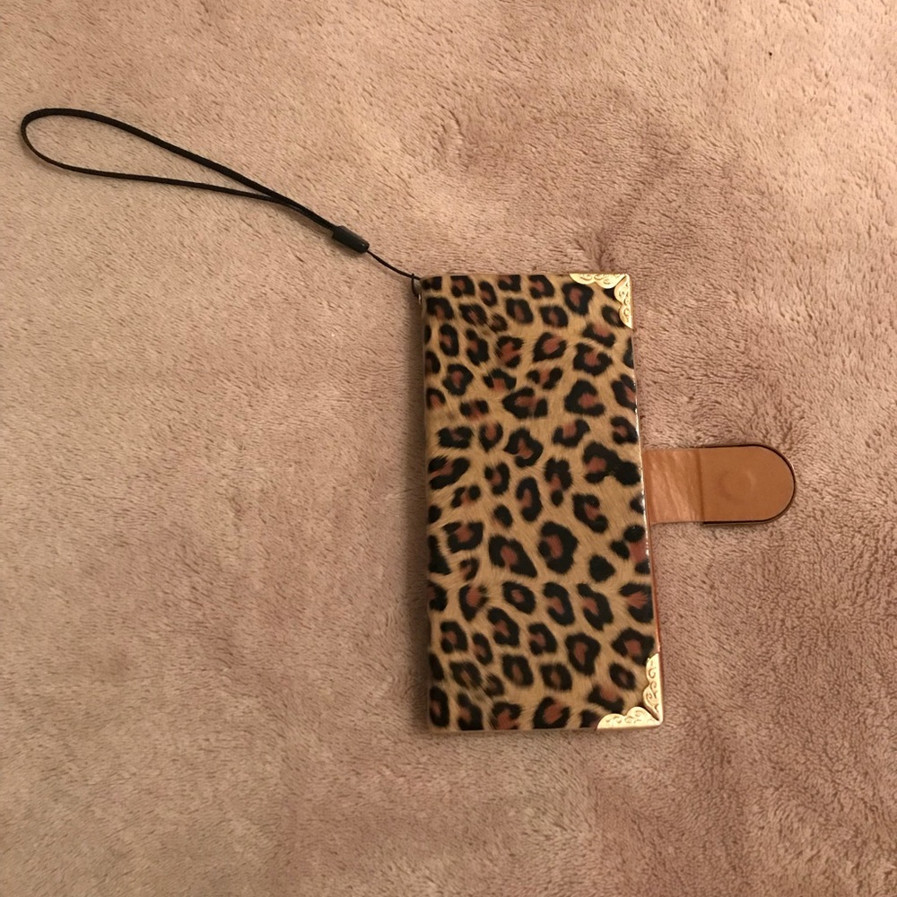 iPhone 5c wristlet case. 5.5 x2.5 inches